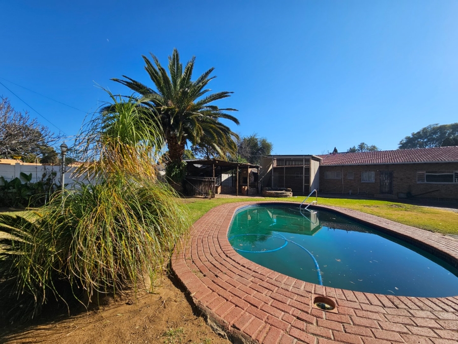 4 Bedroom Property for Sale in Vaalpark Free State